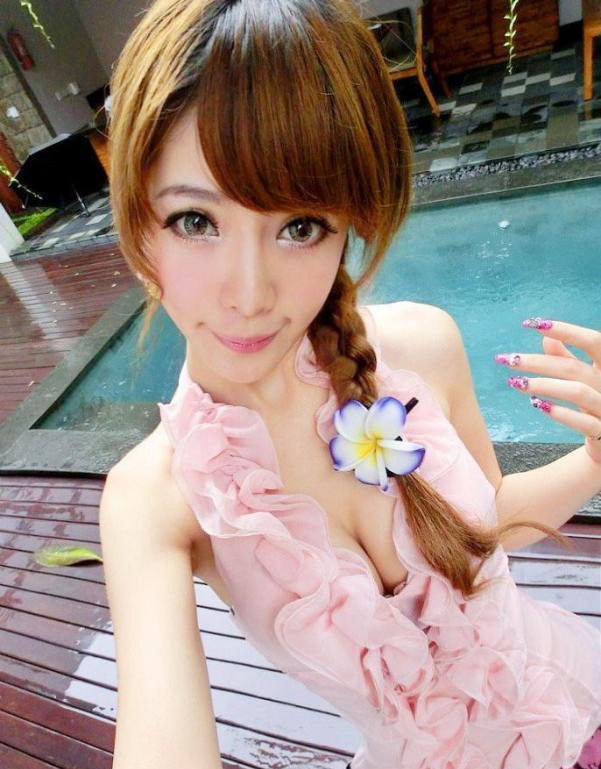 珈叶变身粉嫩小乖乖可爱照