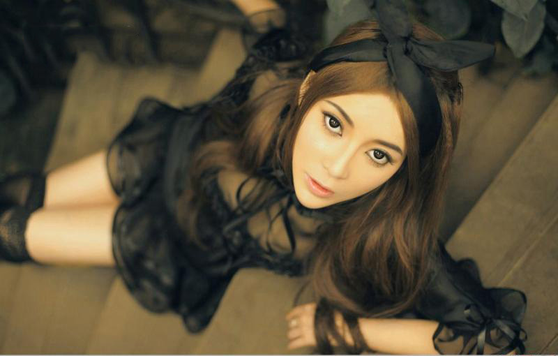 江伊涵《萝莉物语》清纯写真