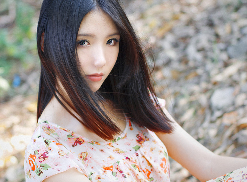 丛林深处的美女