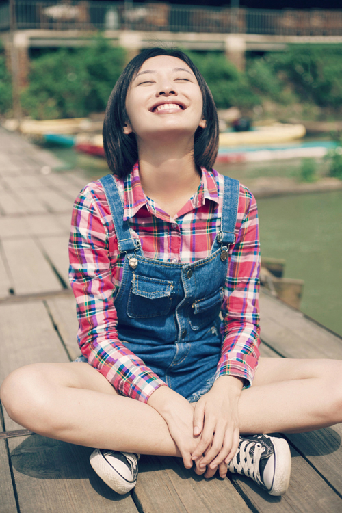 清纯校花夏日午后的唯美笑容