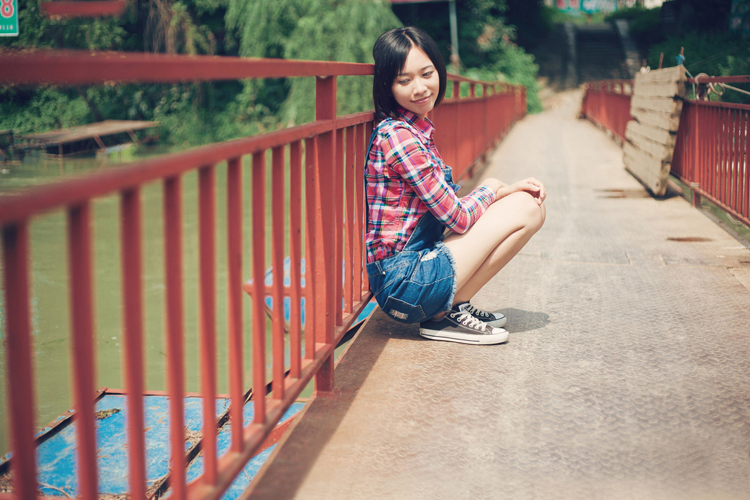 清纯校花夏日午后的唯美笑容