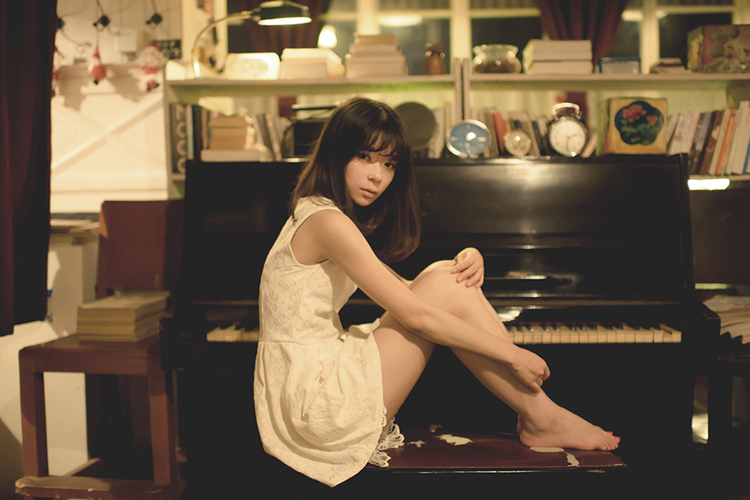 清纯少女寻觅中的回忆