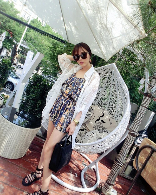 上大校内第一美女唯美写真