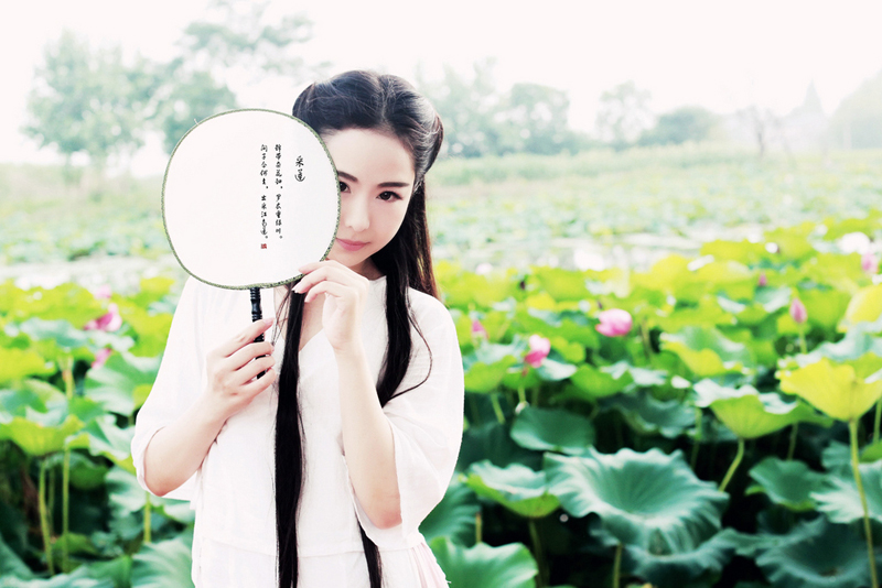 气质美女长裙唯美写真