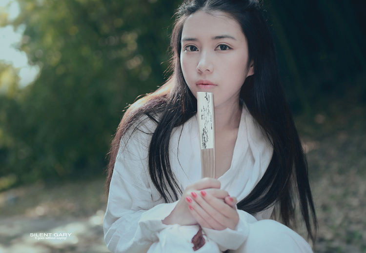 唯美少女的竹林里的秘密