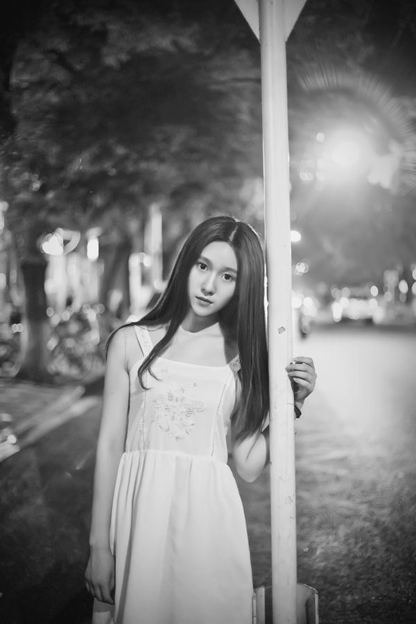 气质美女黑白唯美写真