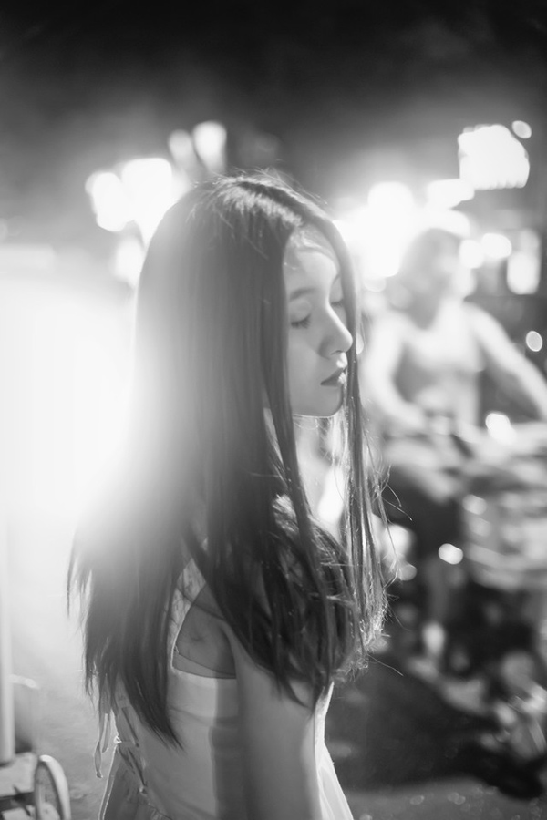 气质美女黑白唯美写真