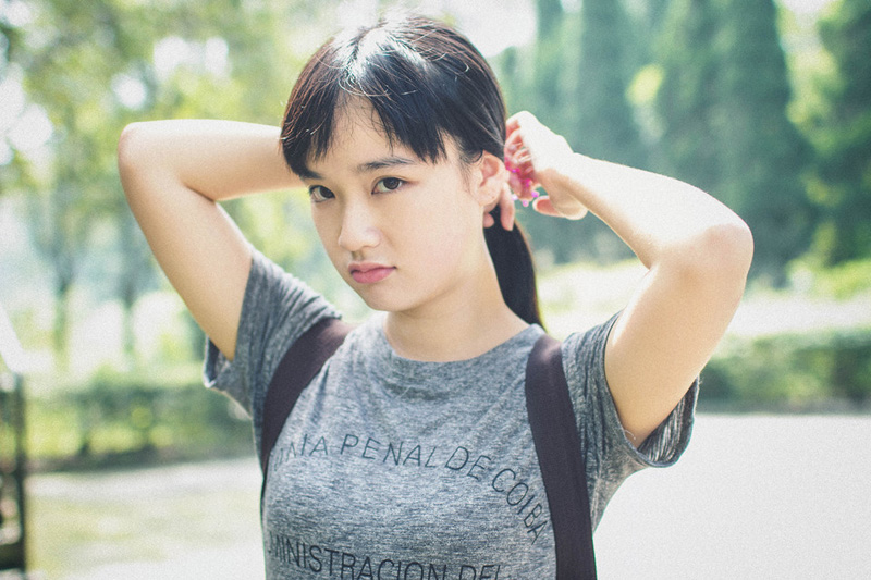 青春美少女田园唯美写真