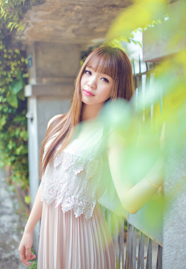 可爱美女清纯夏日迷人街拍写真