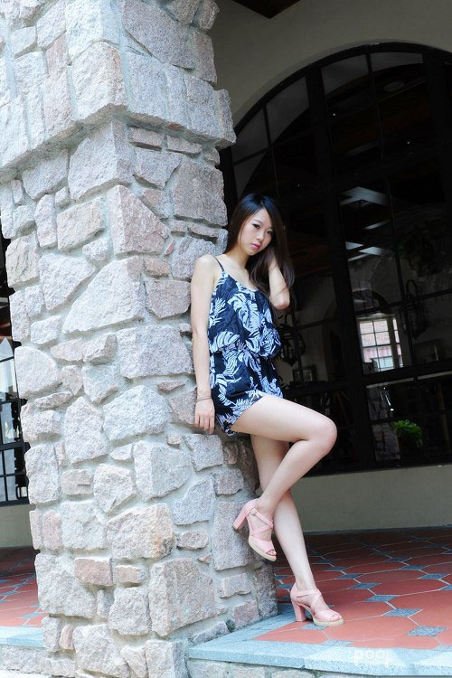 可爱美女夏日唯美街拍