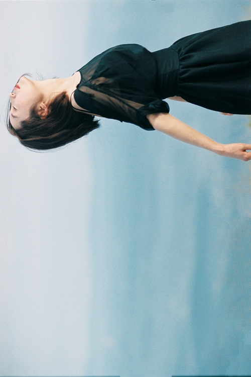 性感少女对海的渴望