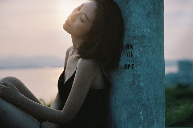 性感少女对海的渴望