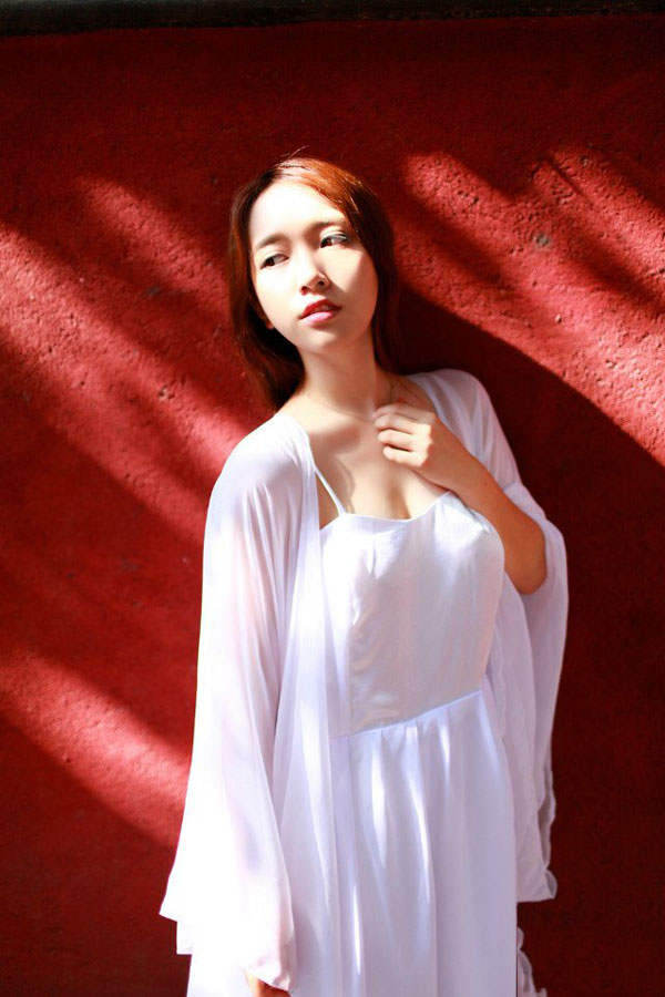 仙女范青纯美女高清写真大图