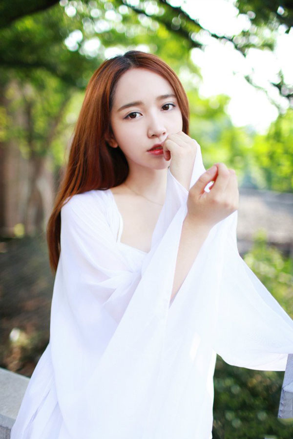 仙女范青纯美女高清写真大图