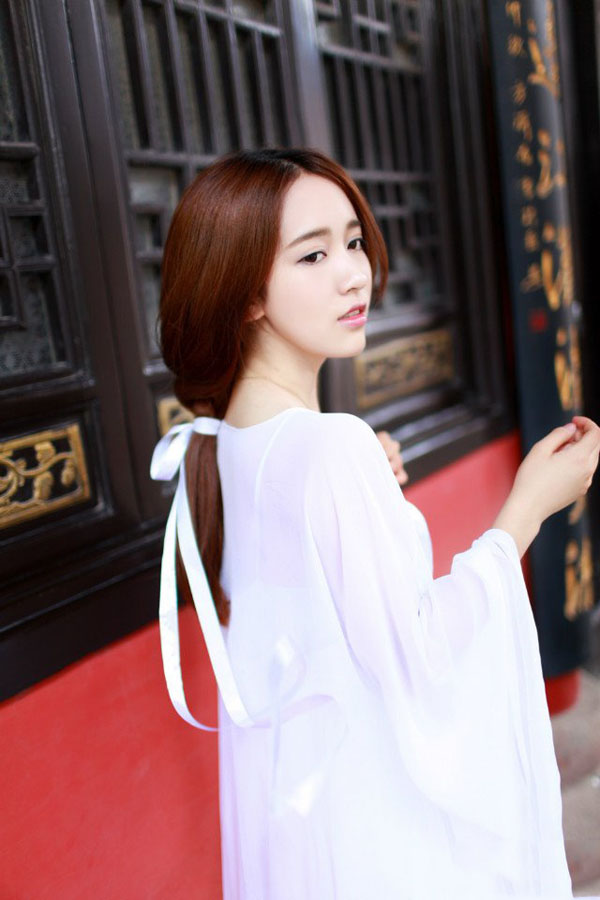 仙女范青纯美女高清写真大图