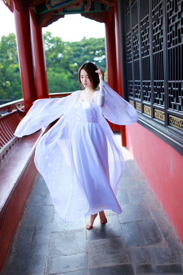 仙女范青纯美女高清写真大图