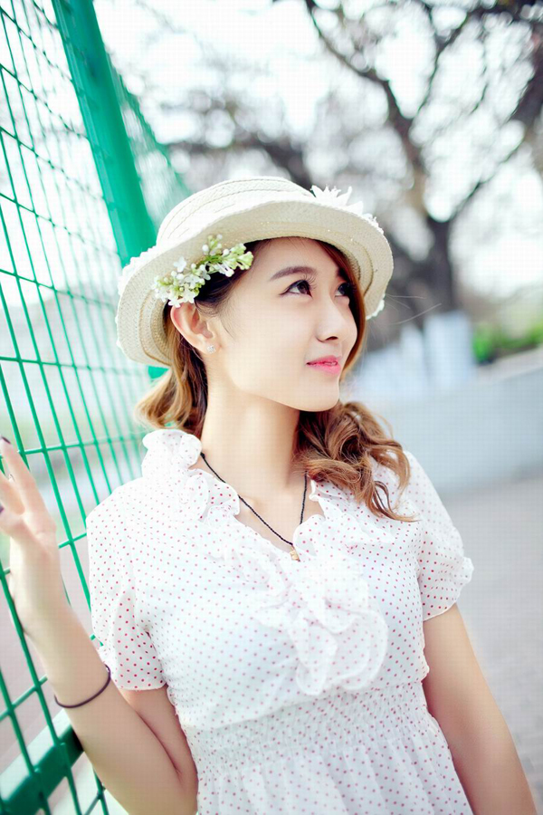 清纯MM可爱迷人唯美户外写真