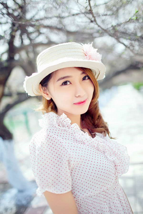 清纯MM可爱迷人唯美户外写真