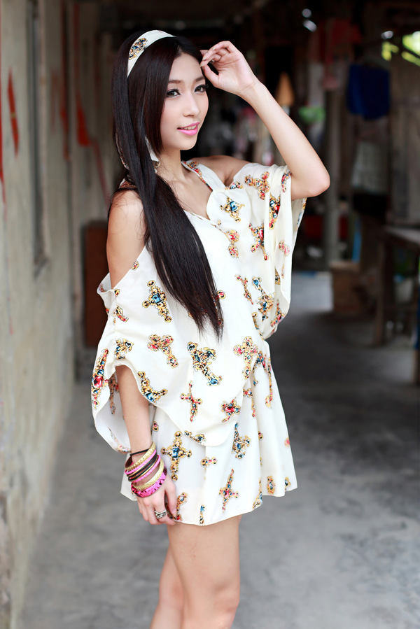 氧气美女气质迷人清纯写真