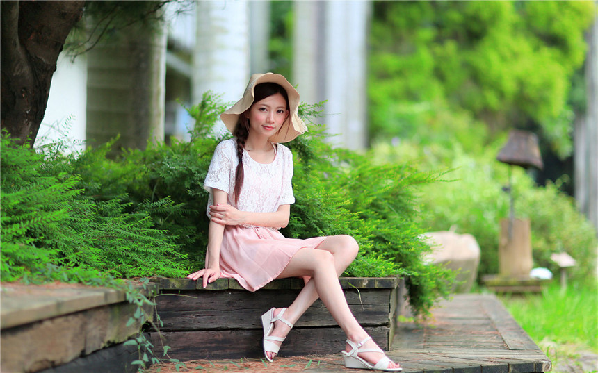 美女可艾阳光迷人清纯写真