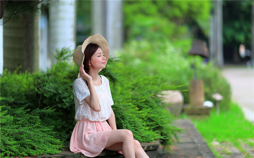 美女可艾阳光迷人清纯写真