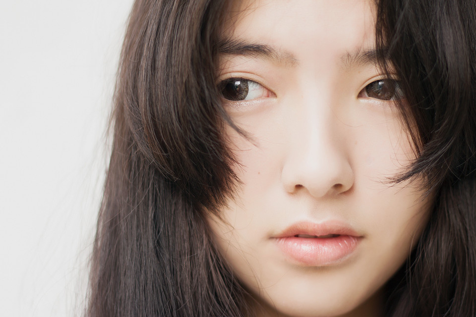 清纯美女迷人电眼写真