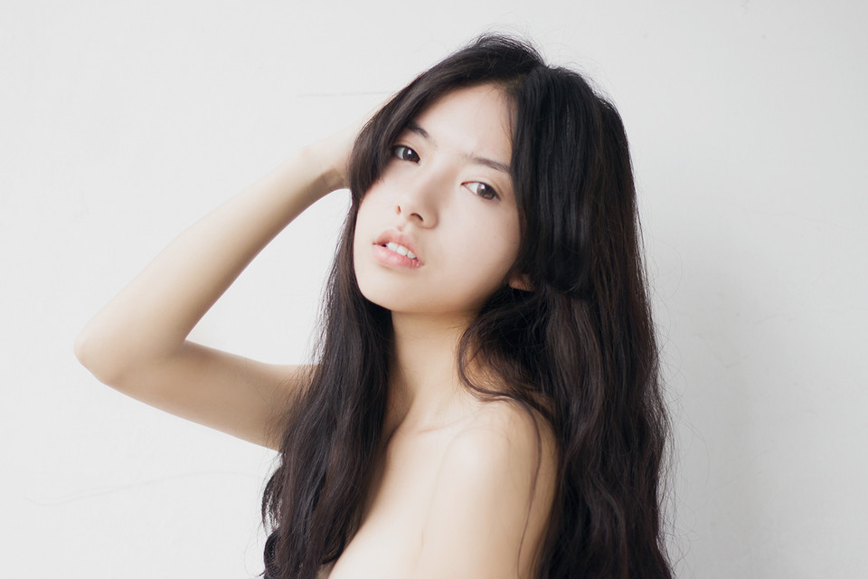 清纯美女迷人电眼写真