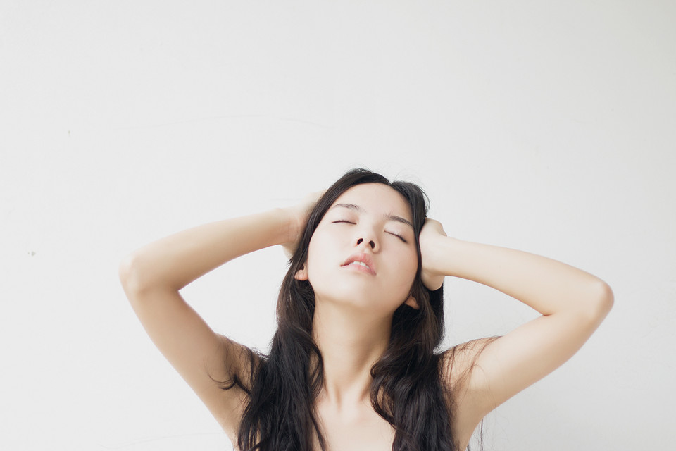 清纯美女迷人电眼写真