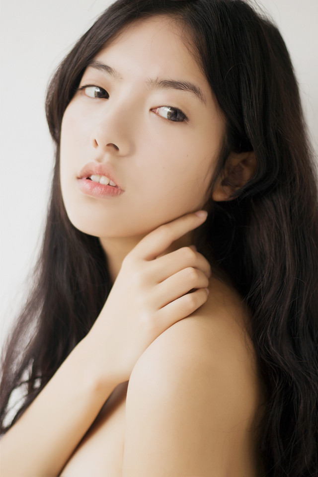 清纯美女迷人电眼写真