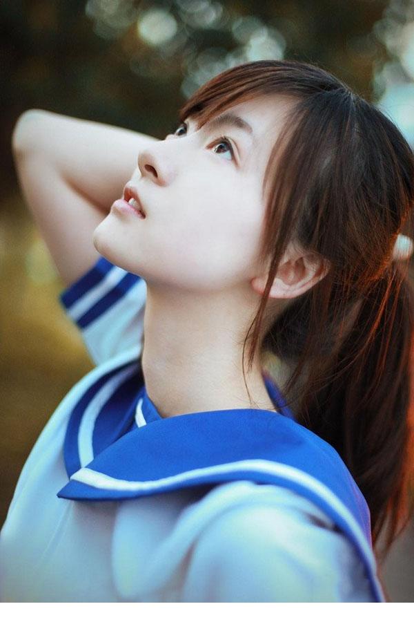 貌美如花水手服妹子很萌