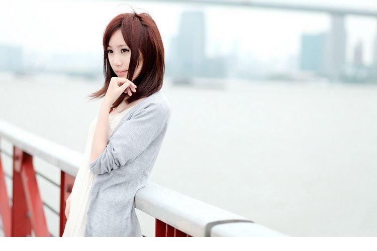 又见清纯水灵高中毕业生