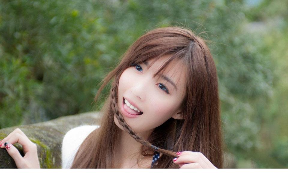 巧笑倩兮至真至纯靓女