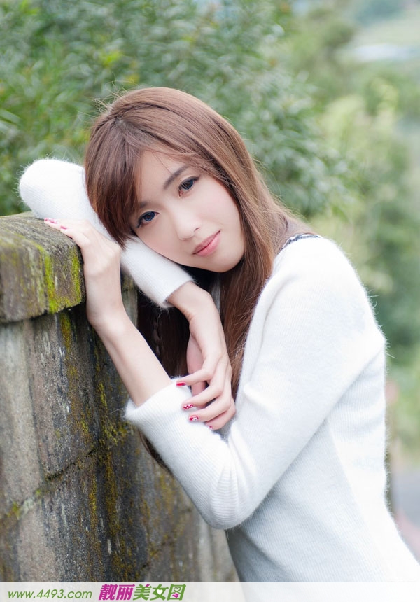 巧笑倩兮至真至纯靓女