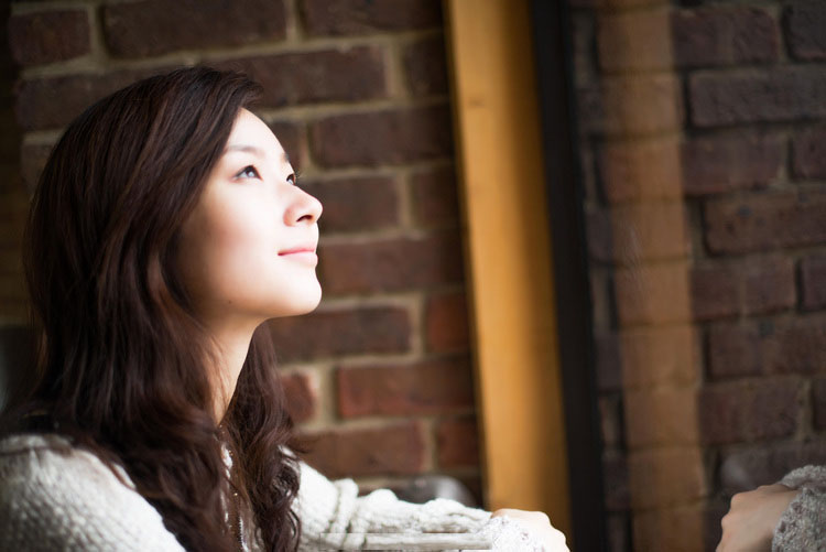 图书馆偶遇的甜美校花