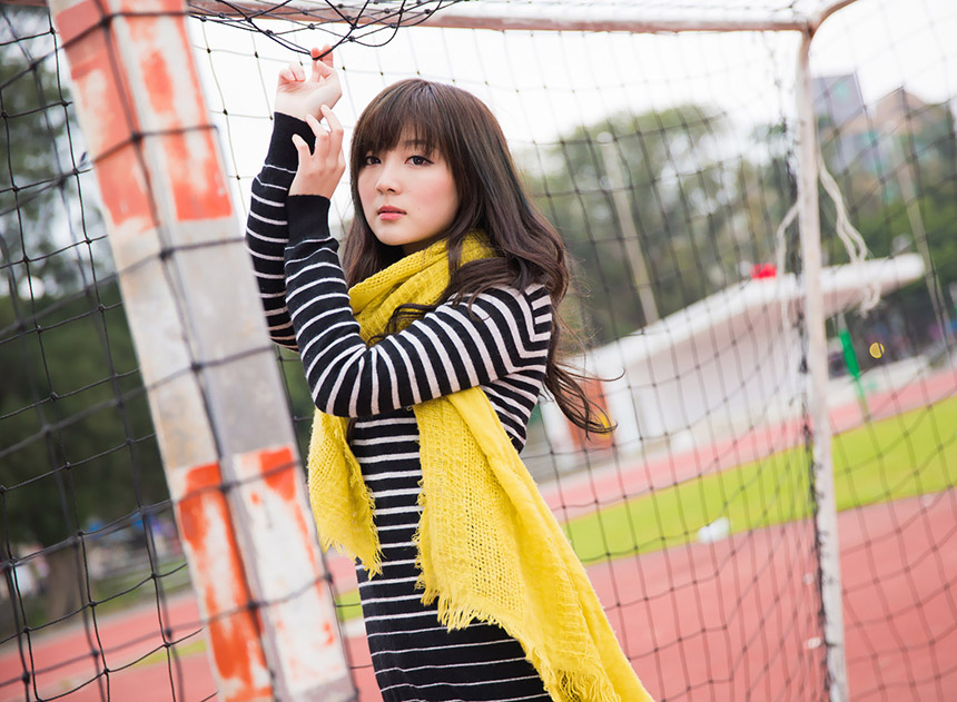 清纯甜美美女操场唯美写真