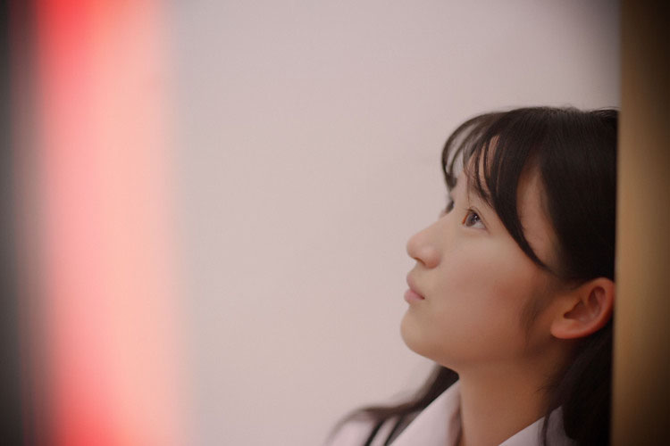 那个女孩悄悄的偷走了我的心