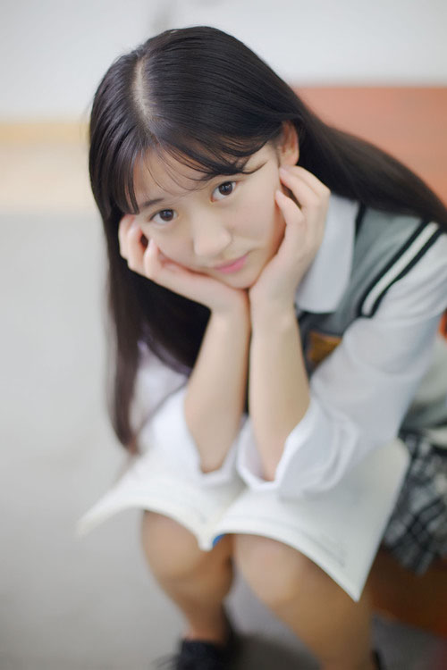 那个女孩悄悄的偷走了我的心