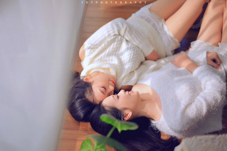 浅浅午后美丽的姐妹花