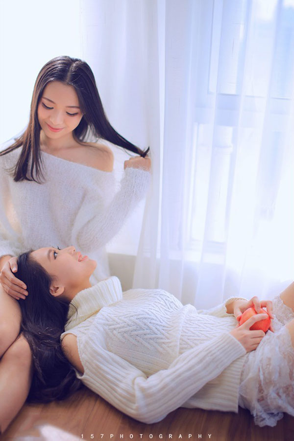 浅浅午后美丽的姐妹花