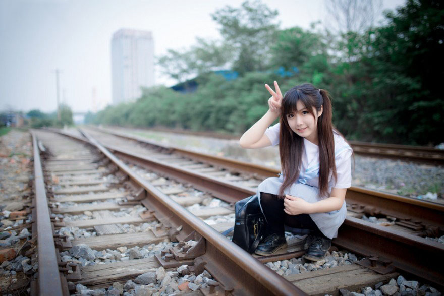 清新美女俏皮惹人爱