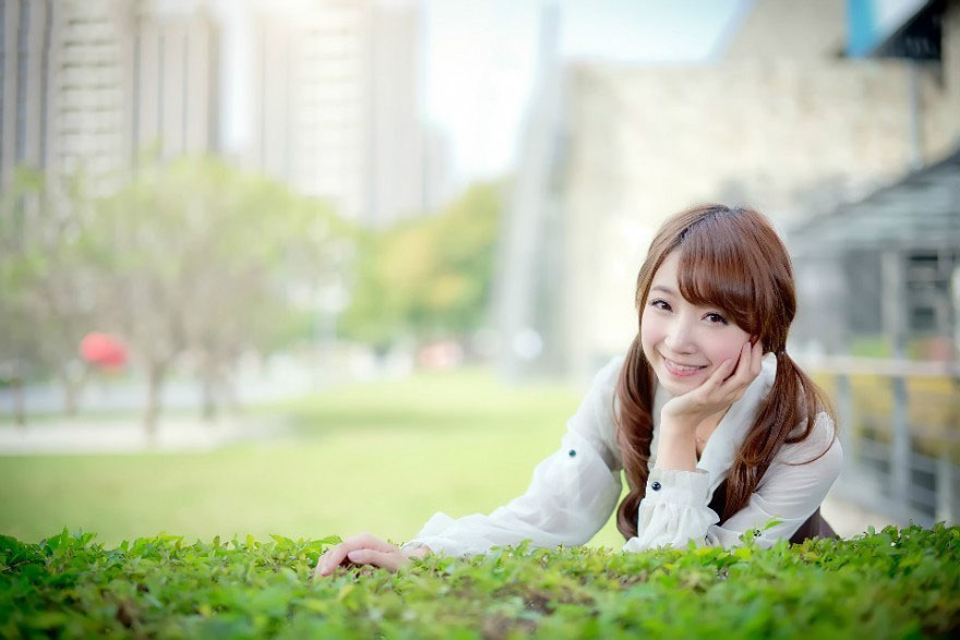 怀念旧时光的邻家姑娘