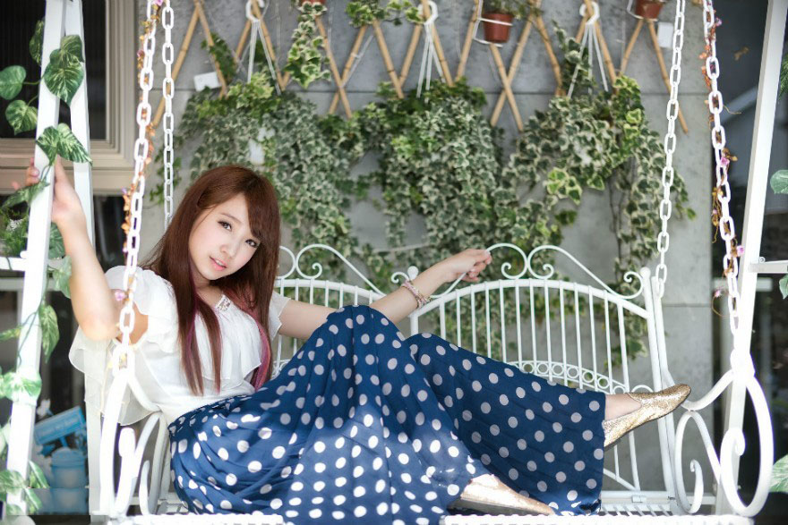 怀念旧时光的邻家姑娘