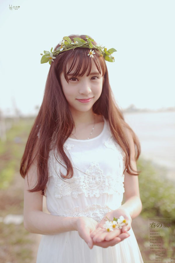 蜜桃般的甜美女生