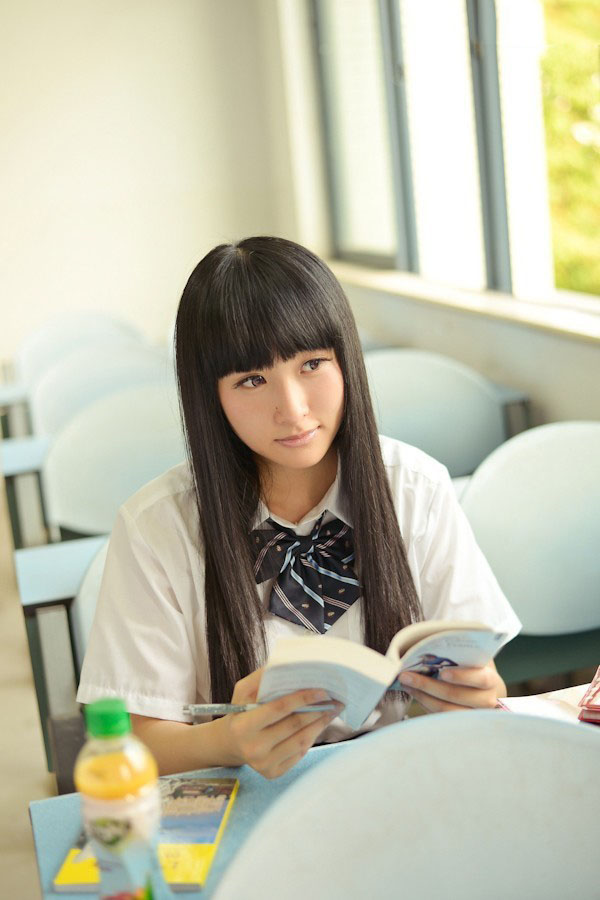 俏皮学妹绽放的小清新