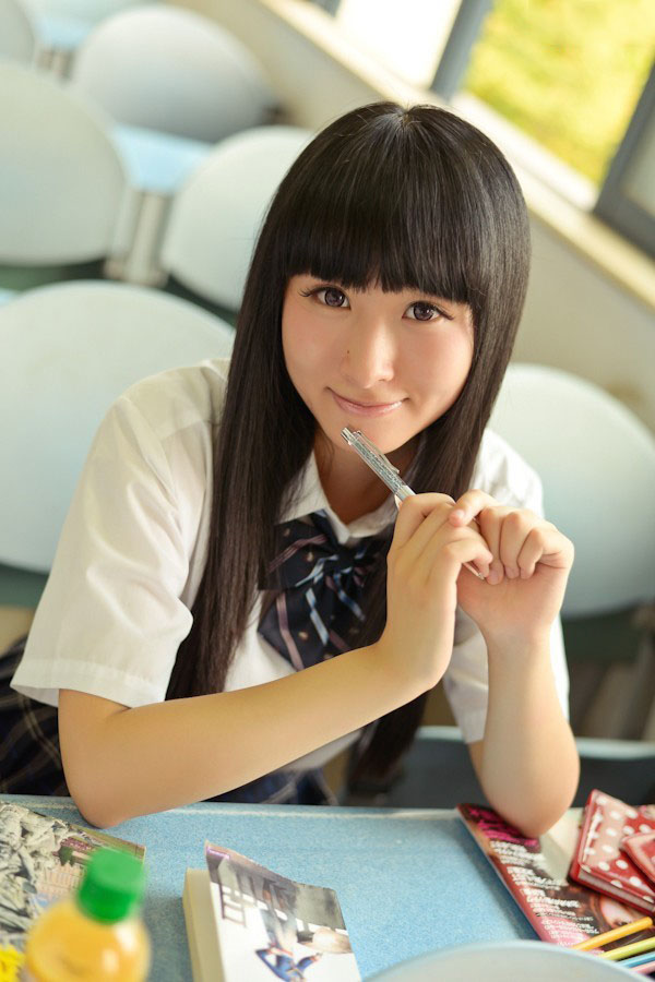 俏皮学妹绽放的小清新