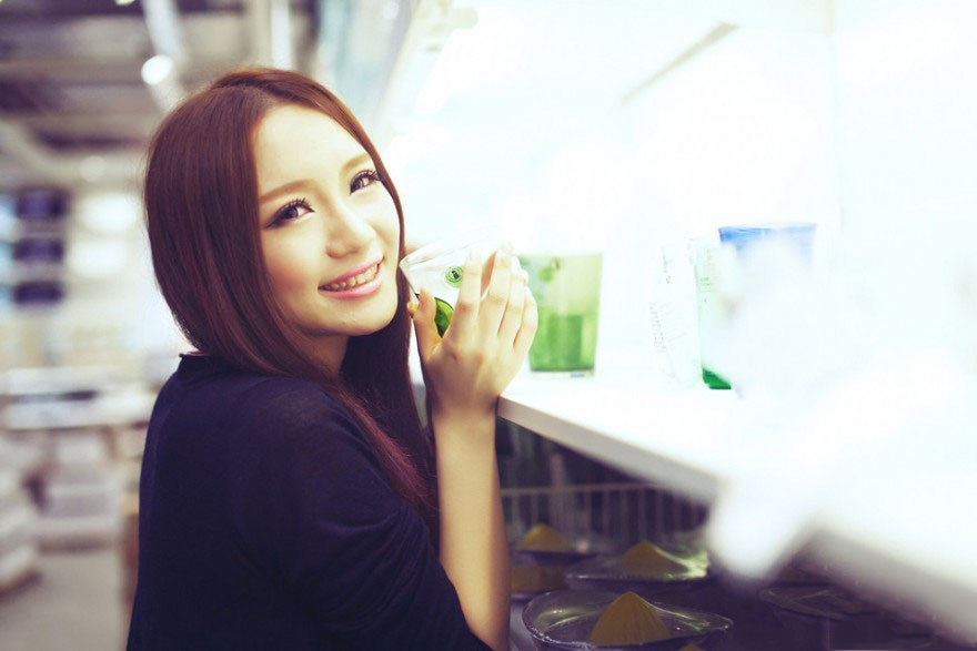 超市偶遇的甜美美女