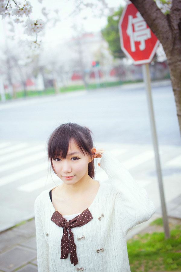 唯美小萝莉的户外写真