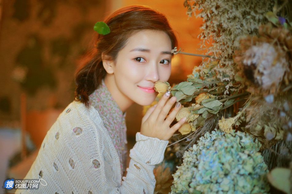 闭月羞花清新怡人-美女菅韧姿清纯写真