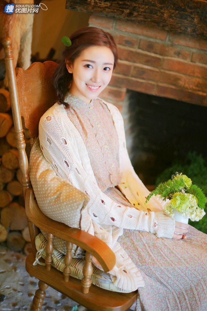 闭月羞花清新怡人-美女菅韧姿清纯写真