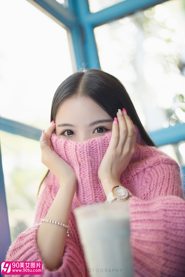 清纯小妮子木易雪雪甜美笑容写真